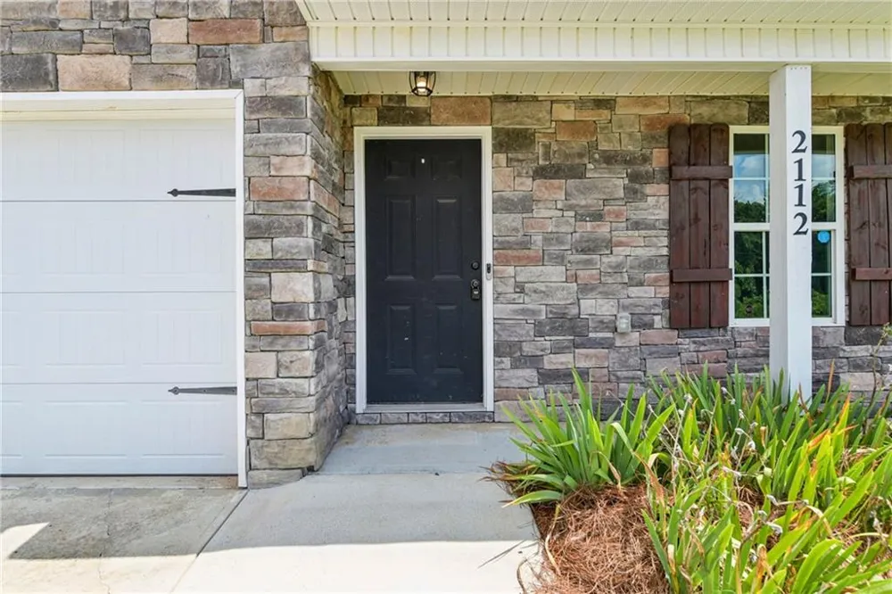 2112 Rosemary Way Gainesville, GA 30507