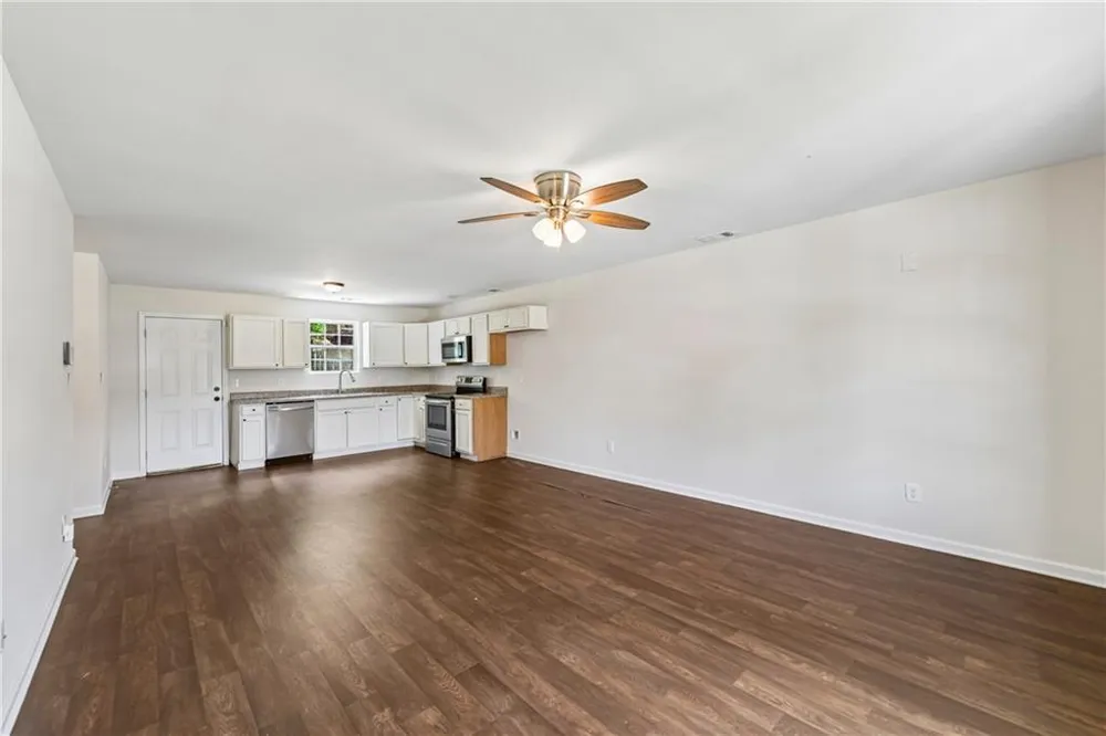 2112 Rosemary Way Gainesville, GA 30507