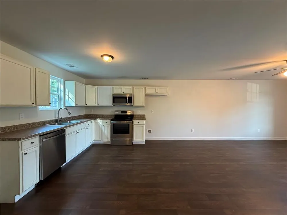2112 Rosemary Way Gainesville, GA 30507