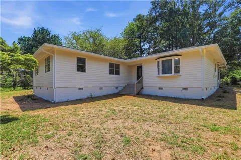 2001 Lietch Lane NE