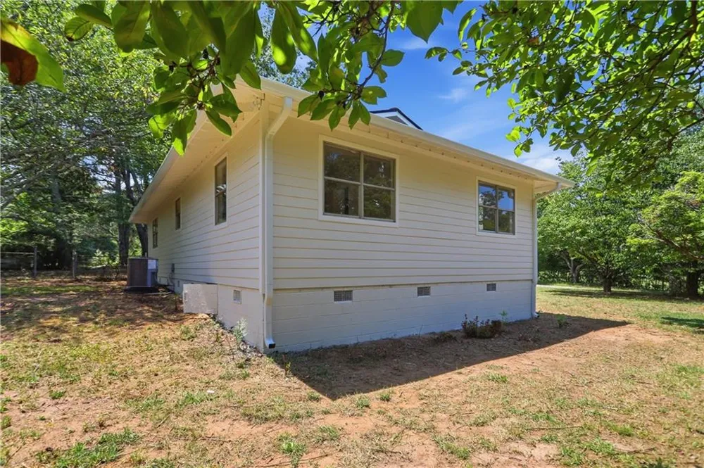 2001 Lietch Lane NE Conyers, GA 30012