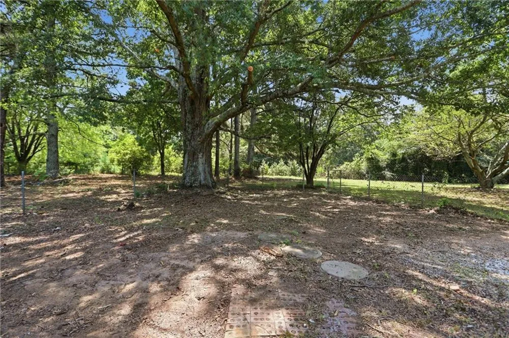 2001 Lietch Lane NE Conyers, GA 30012