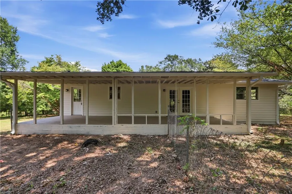 2001 Lietch Lane NE Conyers, GA 30012