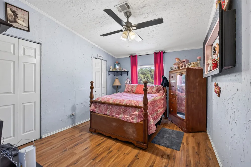 19399 State Highway 274 Kemp, TX 75143