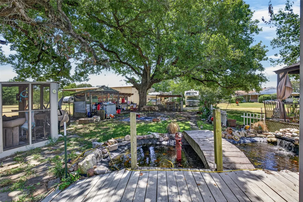 19399 State Highway 274 Kemp, TX 75143