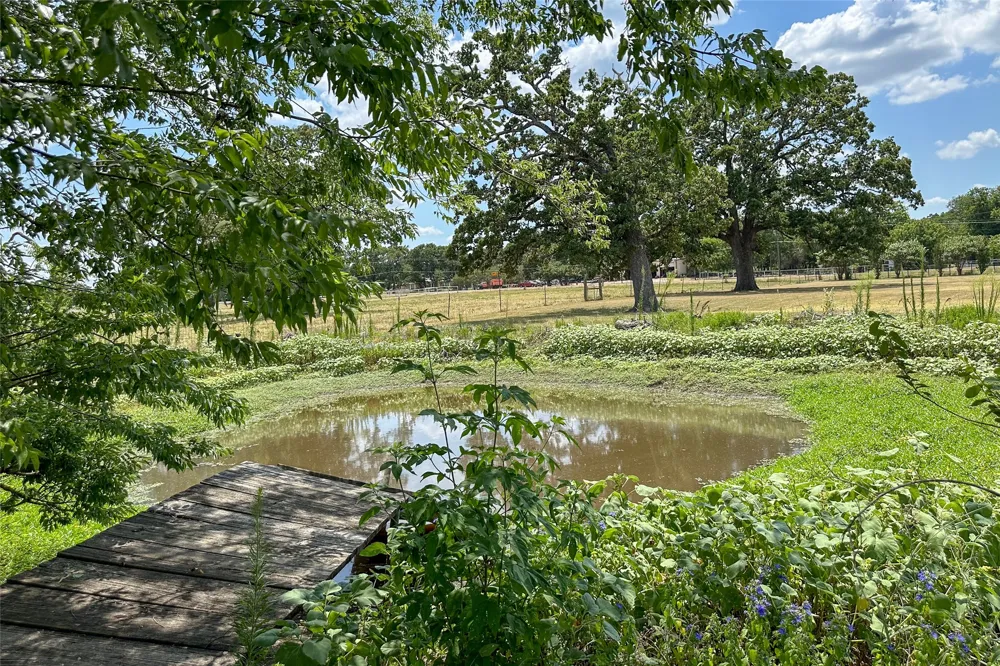 19399 State Highway 274 Kemp, TX 75143