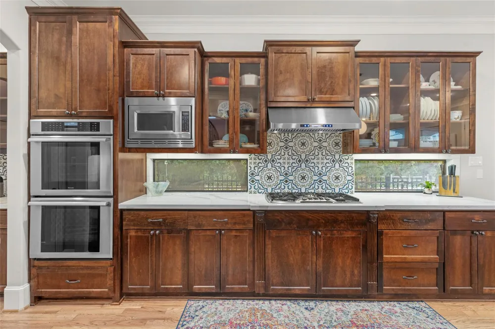 4440 Betty Street Bellaire, TX 77401