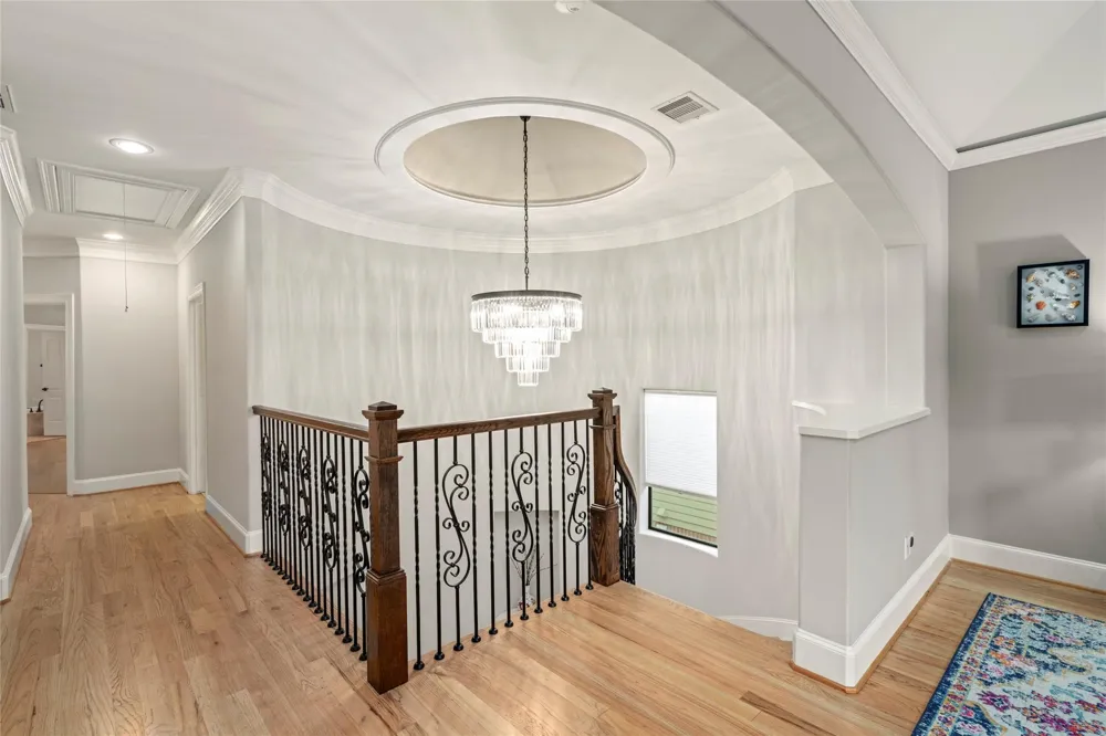 4440 Betty Street Bellaire, TX 77401
