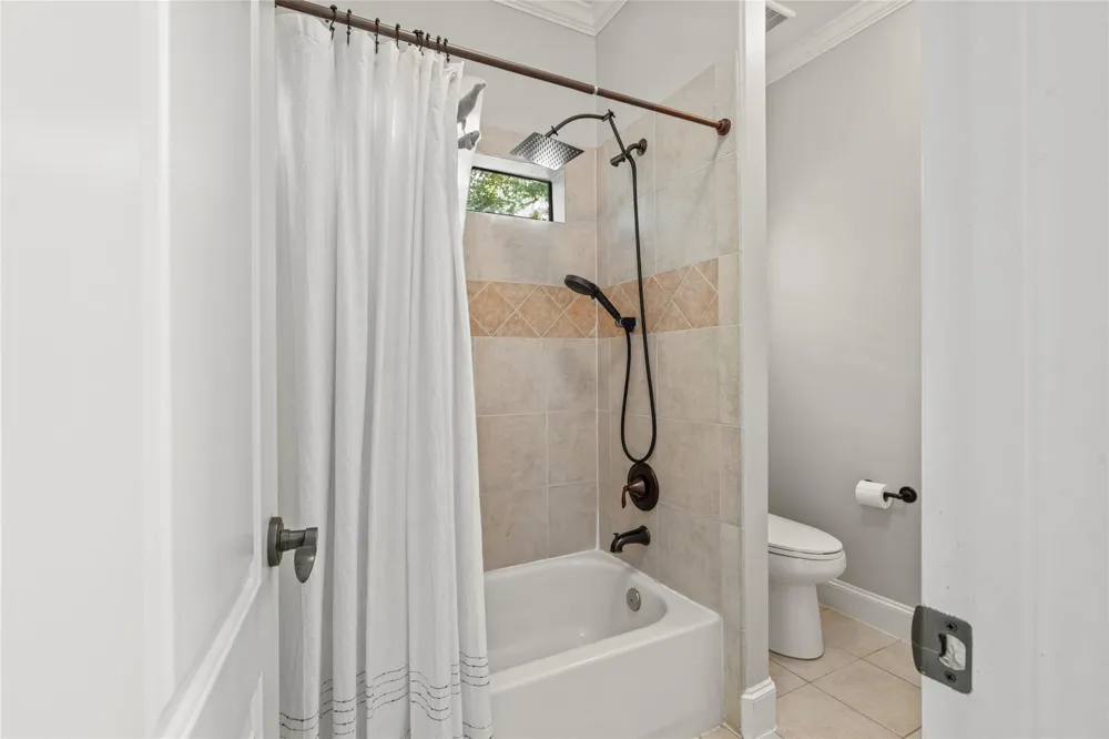 4440 Betty Street Bellaire, TX 77401