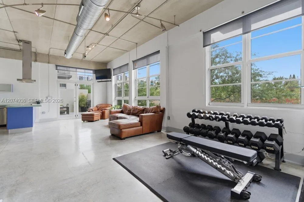 425 Andrews Ave #202 Fort Lauderdale, FL 33301