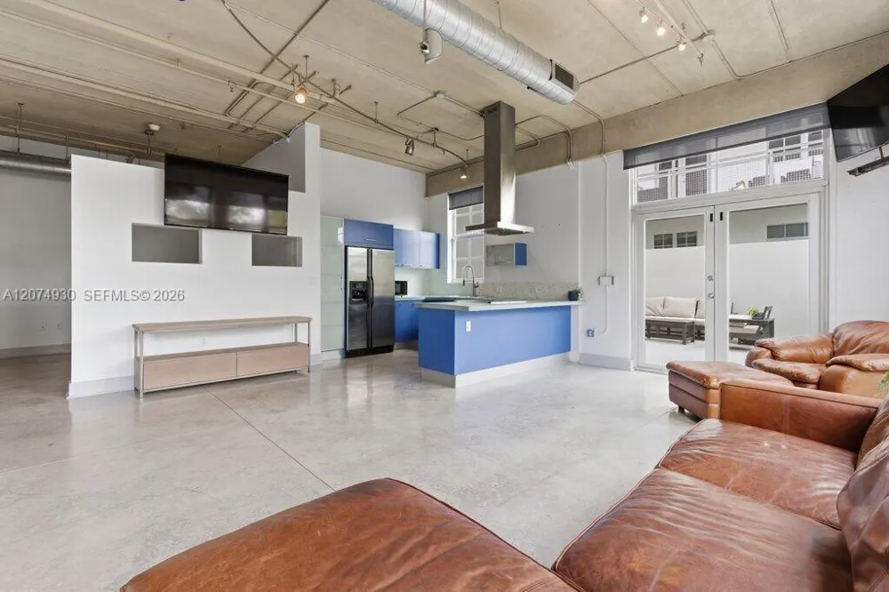 425 Andrews Ave #202 Fort Lauderdale, FL 33301