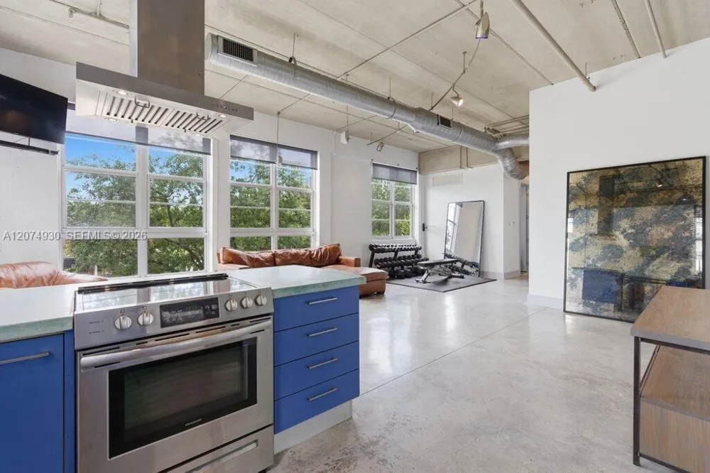 425 Andrews Ave #202 Fort Lauderdale, FL 33301