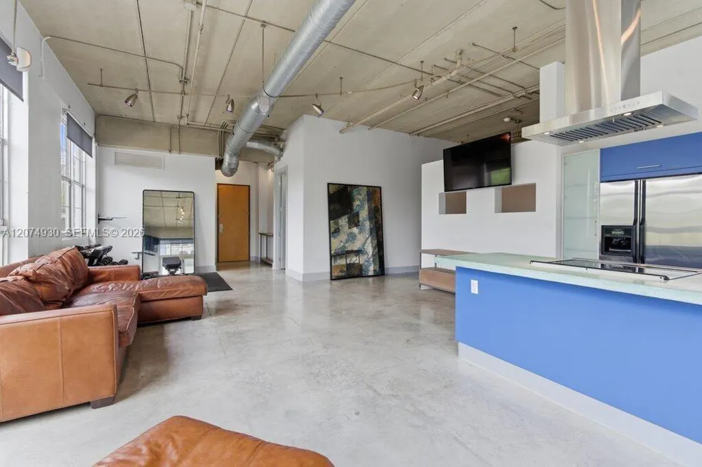 425 Andrews Ave #202 Fort Lauderdale, FL 33301