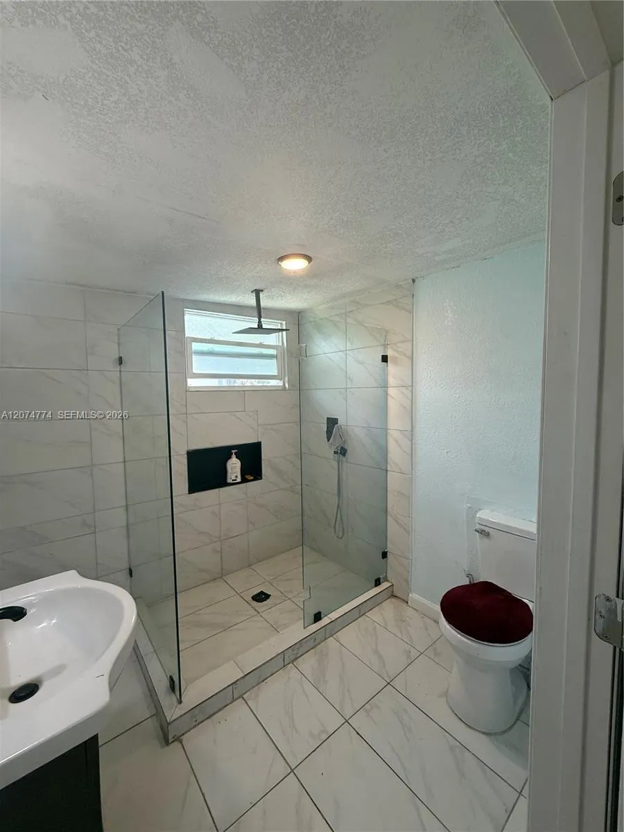 679 ave g #1 Winter Haven, FL 33880