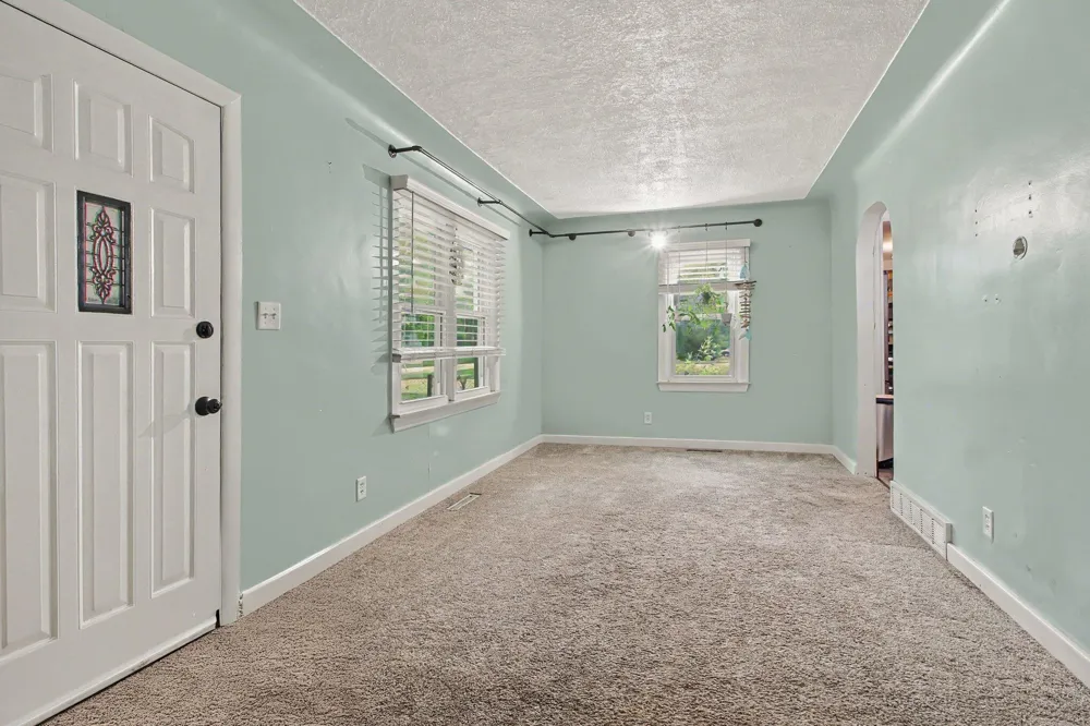 13510 Martinsville Road Belleville, MI 48111