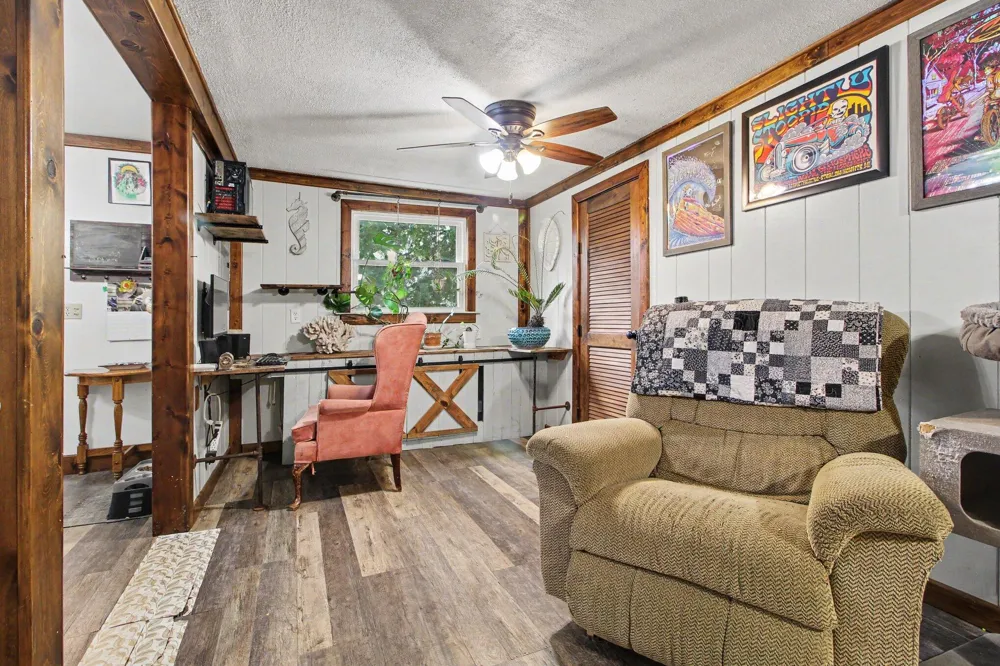 13510 Martinsville Road Belleville, MI 48111