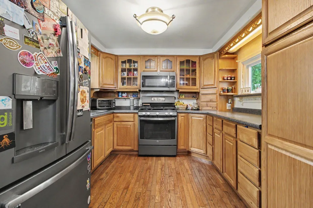 13510 Martinsville Road Belleville, MI 48111