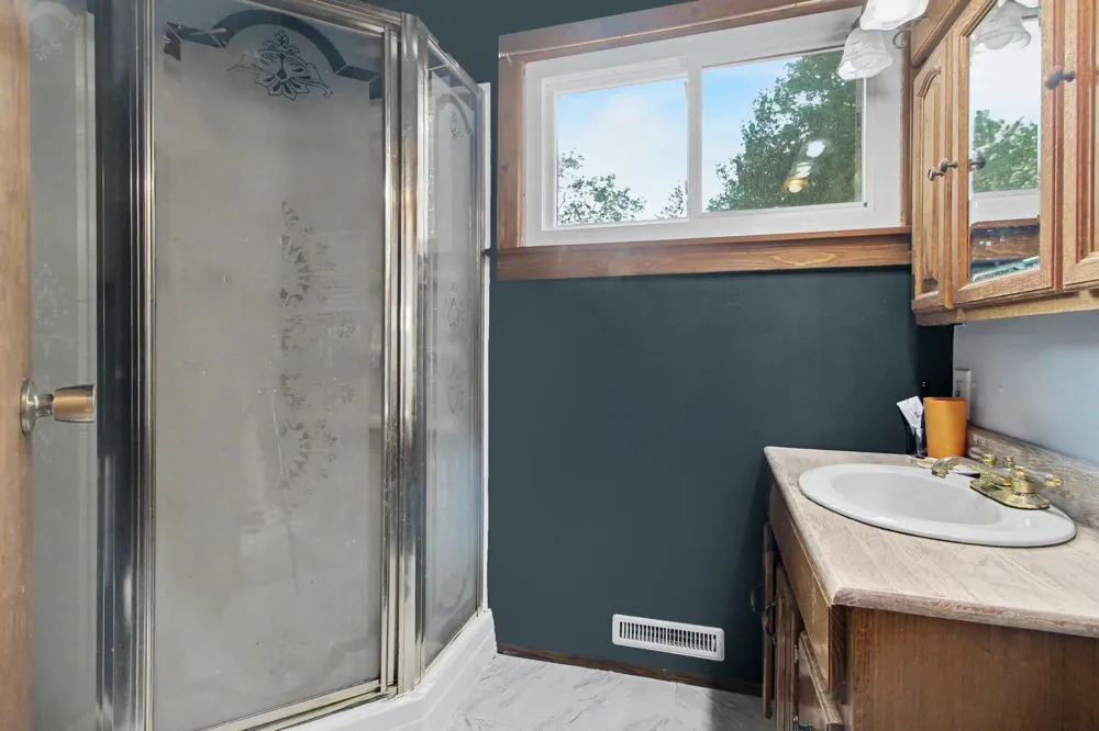 13510 Martinsville Road Belleville, MI 48111