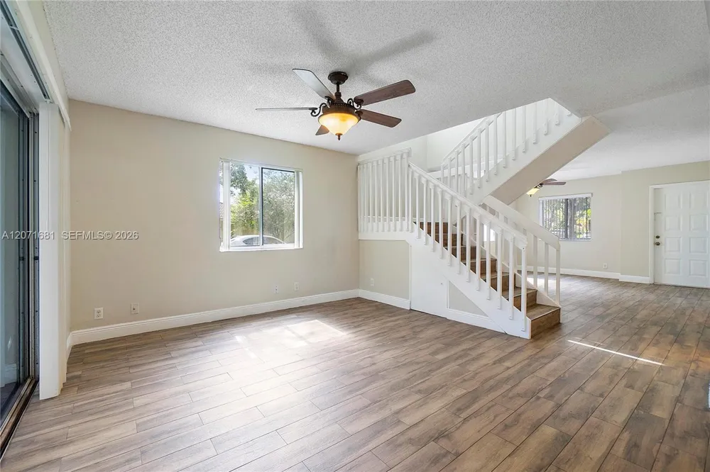937 NW 104th Way Coral Springs, FL 33071