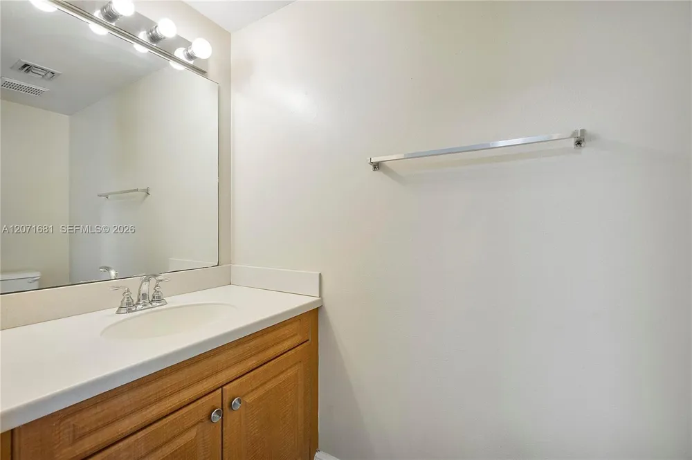 937 NW 104th Way Coral Springs, FL 33071