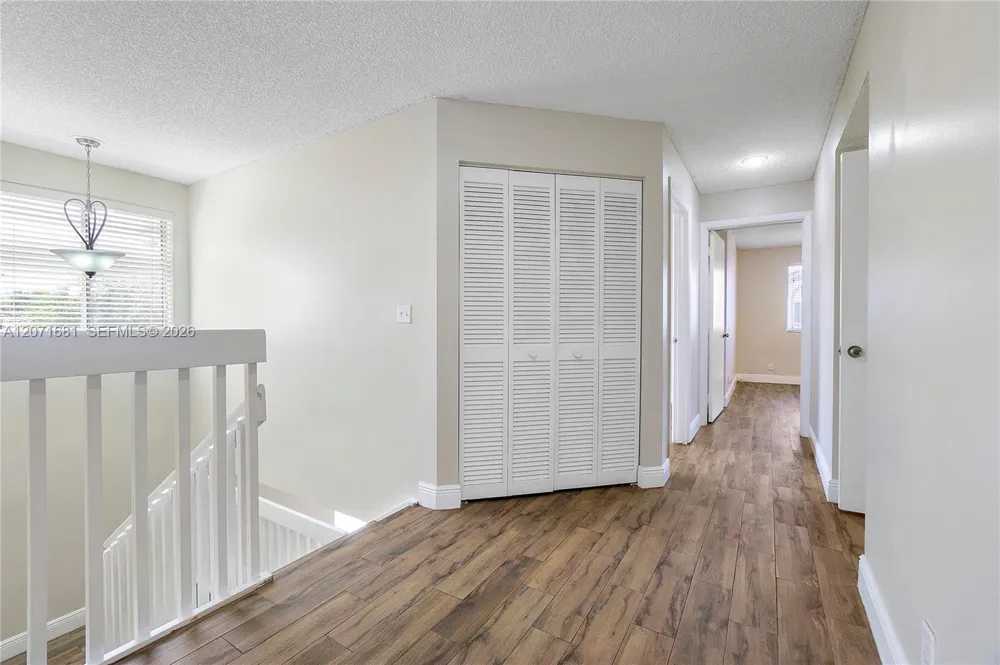 937 NW 104th Way Coral Springs, FL 33071