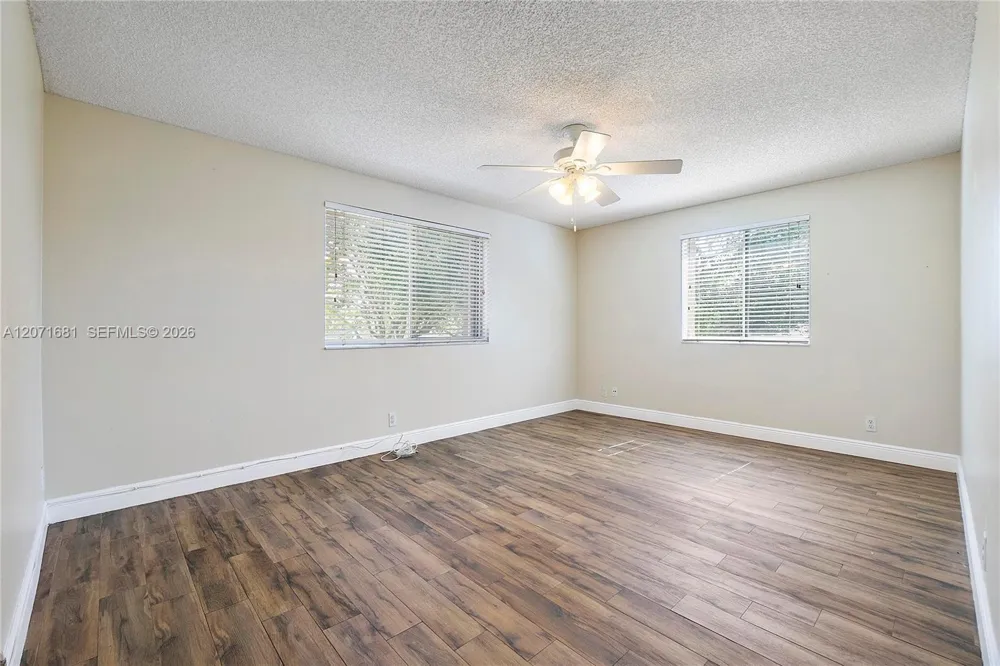 937 NW 104th Way Coral Springs, FL 33071