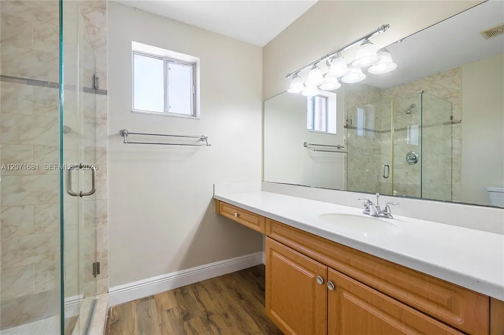 937 NW 104th Way Coral Springs, FL 33071