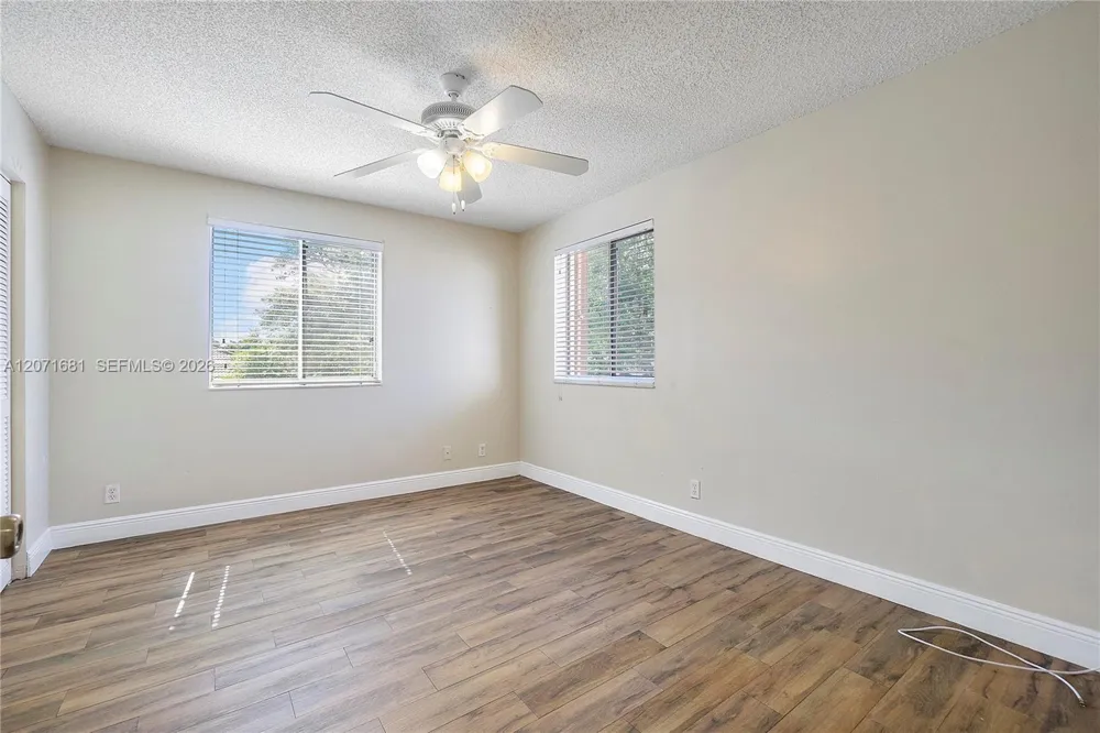 937 NW 104th Way Coral Springs, FL 33071