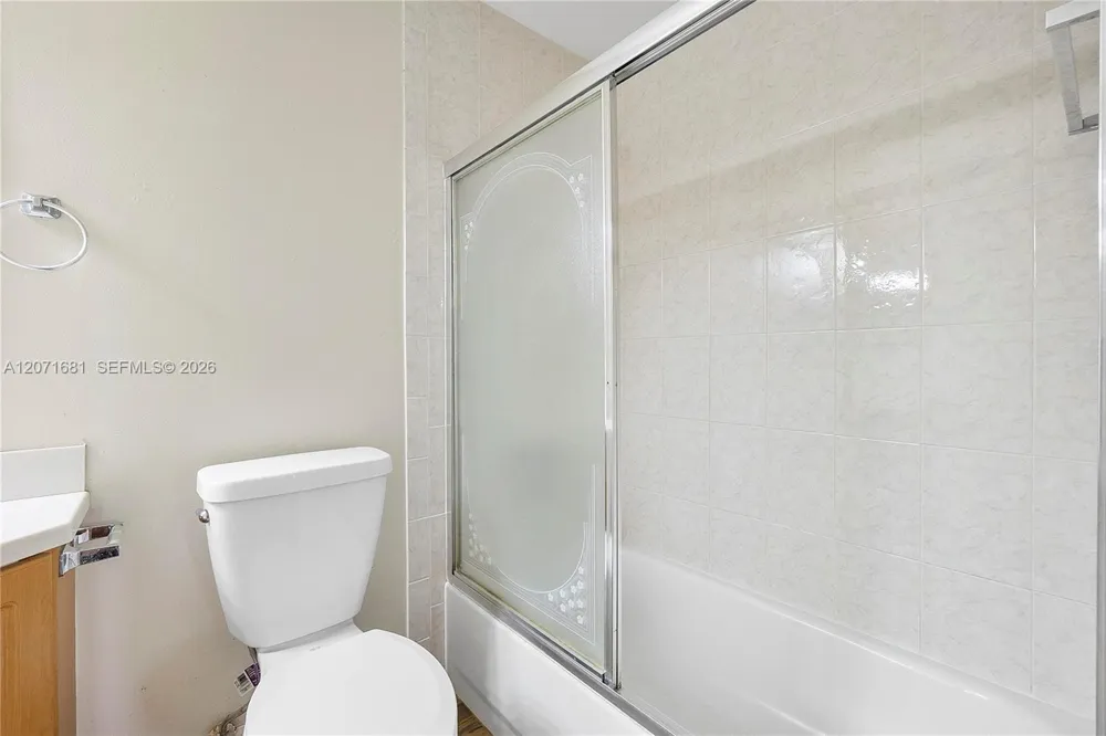 937 NW 104th Way Coral Springs, FL 33071