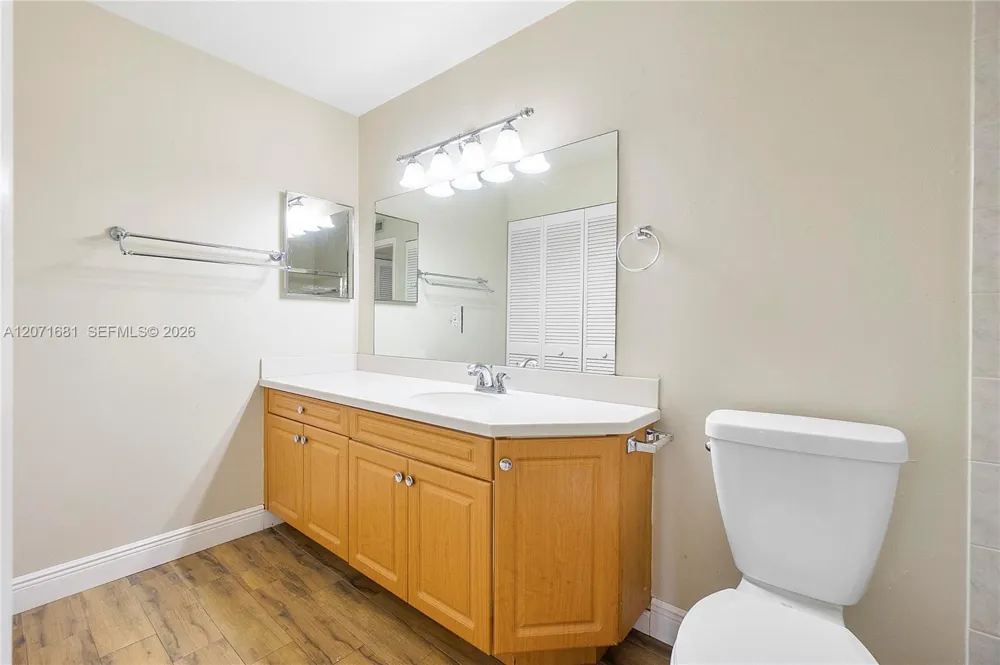 937 NW 104th Way Coral Springs, FL 33071