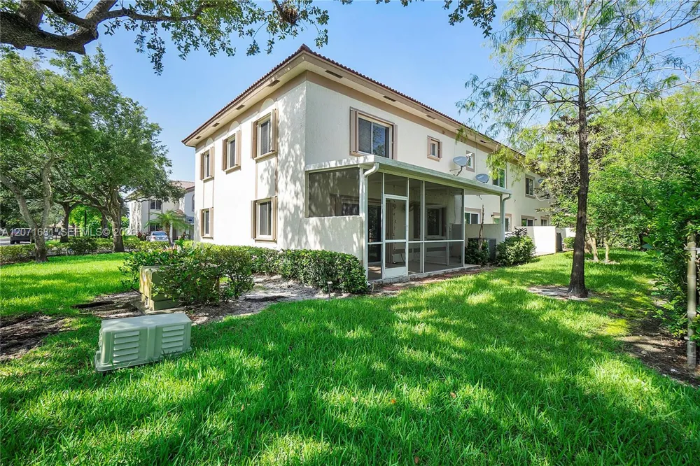 937 NW 104th Way Coral Springs, FL 33071