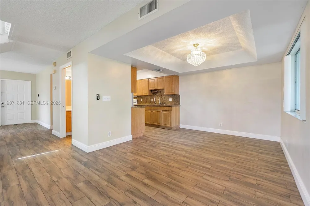 937 NW 104th Way Coral Springs, FL 33071