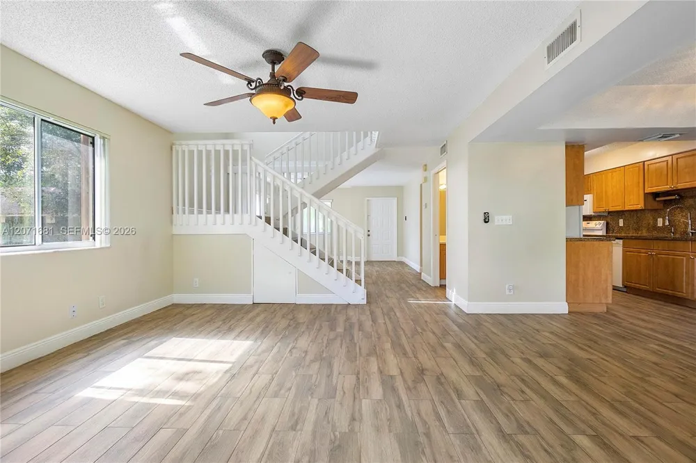 937 NW 104th Way Coral Springs, FL 33071