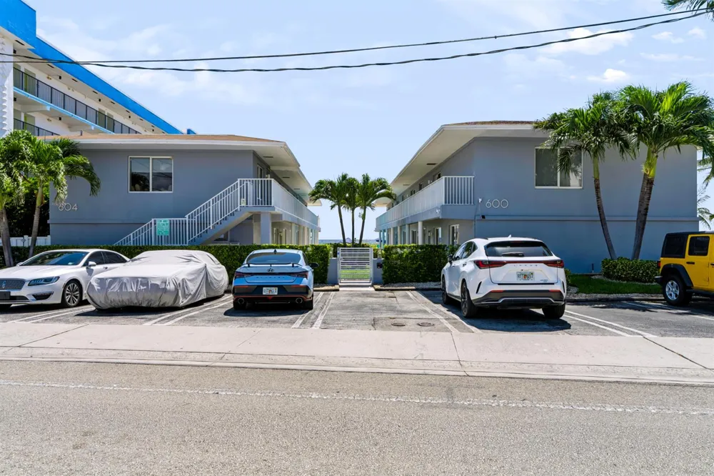 600 OCEAN BOULEVARD #1A Pompano Beach, FL 33062