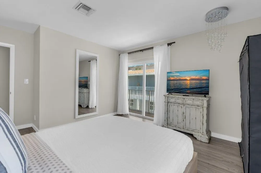 600 OCEAN BOULEVARD #1A Pompano Beach, FL 33062