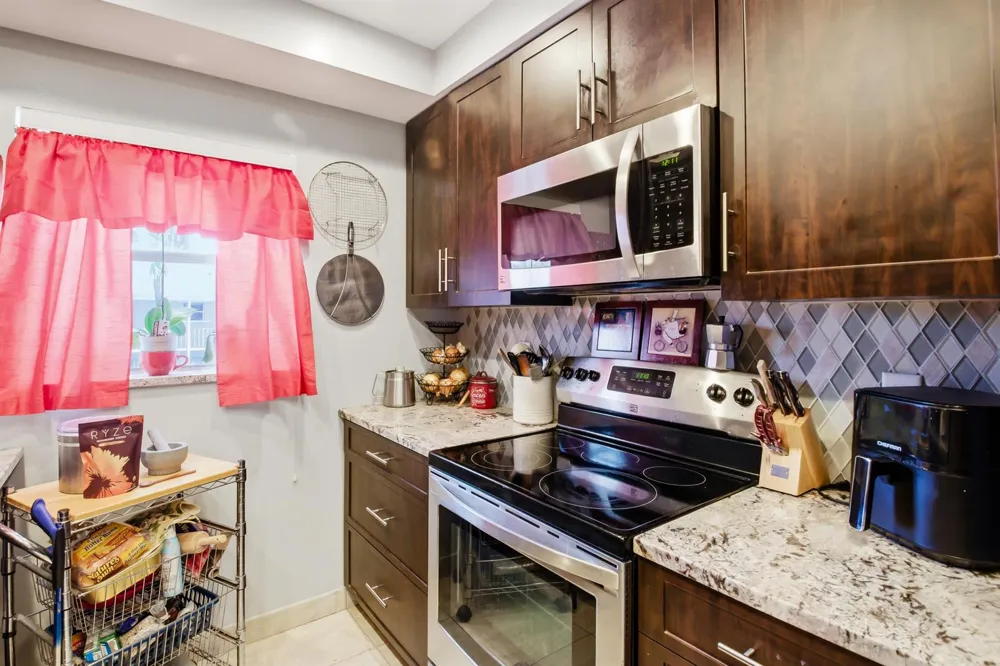 2300 SW 22ND AVENUE #112 Delray Beach, FL 33445