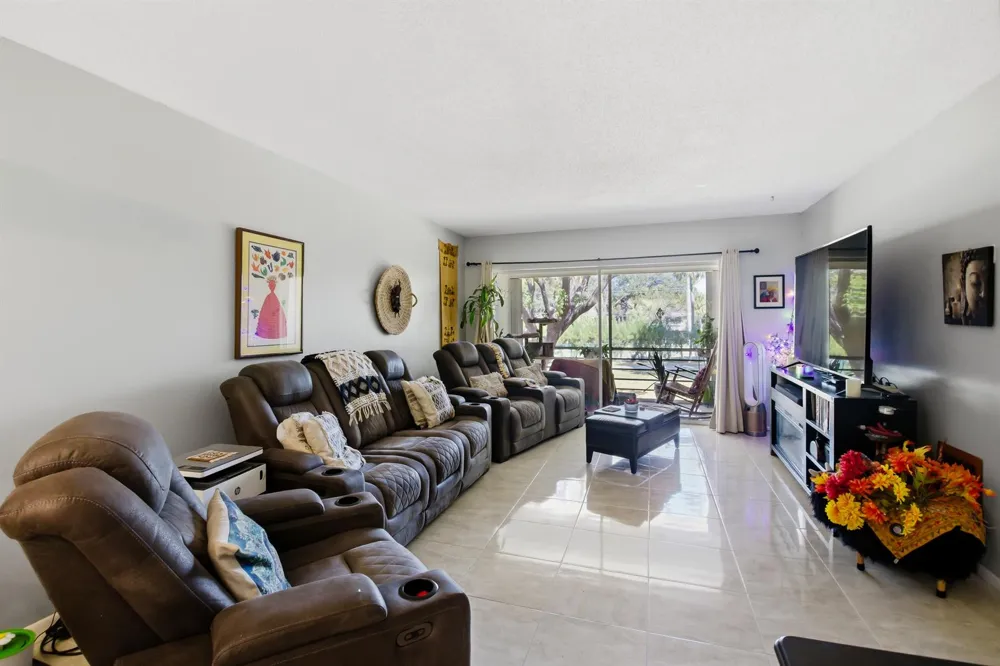 2300 SW 22ND AVENUE #112 Delray Beach, FL 33445
