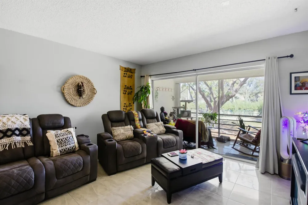 2300 SW 22ND AVENUE #112 Delray Beach, FL 33445