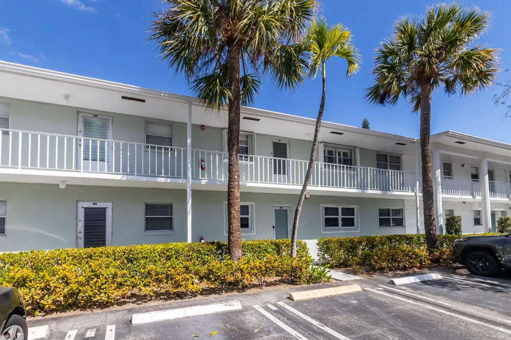 2300 SW 22ND AVENUE #112 Delray Beach, FL 33445