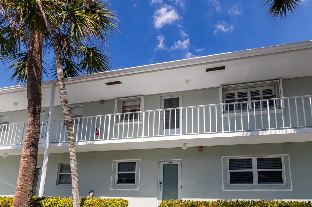2300 SW 22ND AVENUE #112 Delray Beach, FL 33445