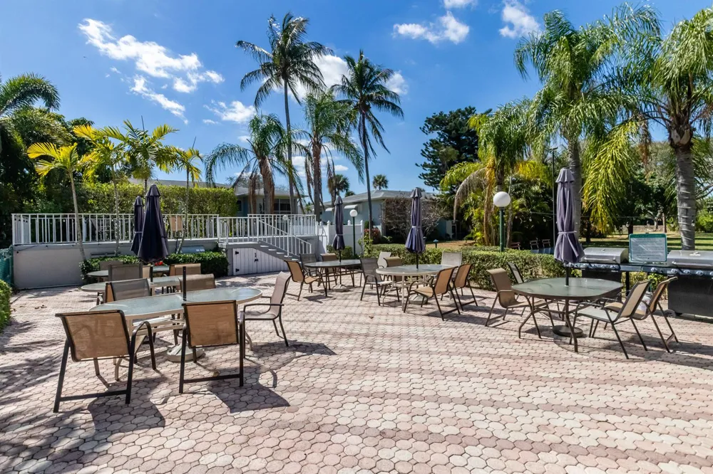 2300 SW 22ND AVENUE #112 Delray Beach, FL 33445