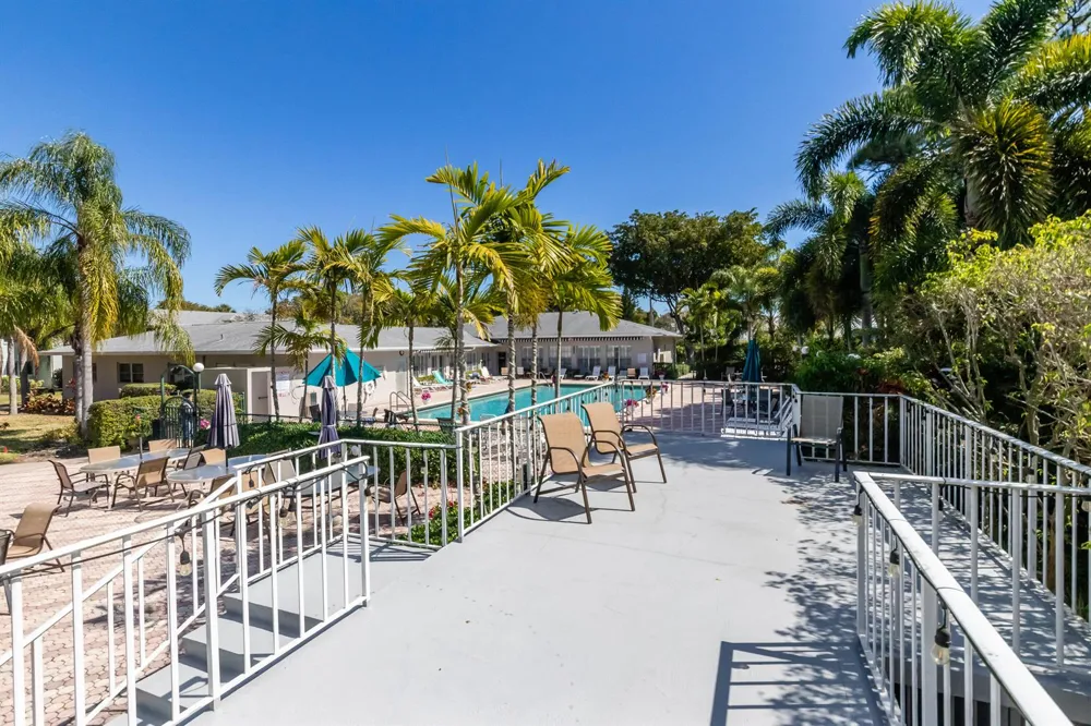 2300 SW 22ND AVENUE #112 Delray Beach, FL 33445
