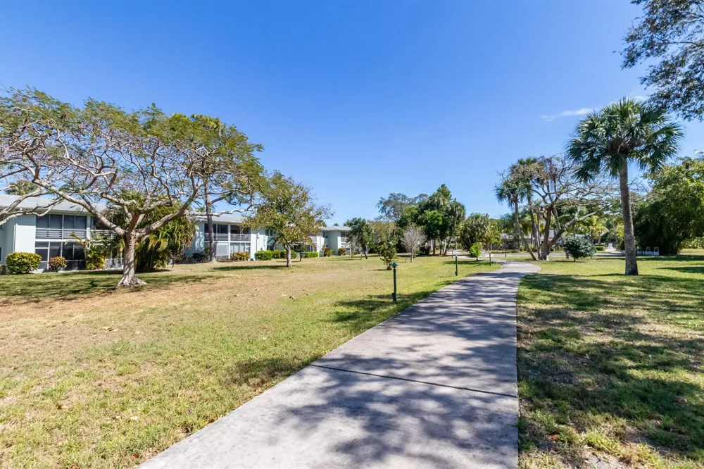 2300 SW 22ND AVENUE #112 Delray Beach, FL 33445