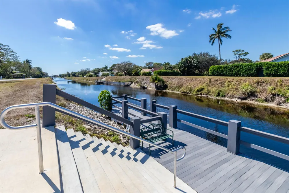 2300 SW 22ND AVENUE #112 Delray Beach, FL 33445