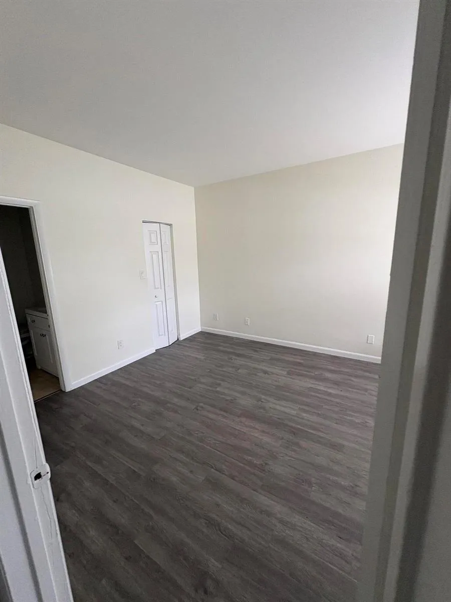 640 CYPRESS CLUB WAY #B12 Deerfield Beach, FL 33064