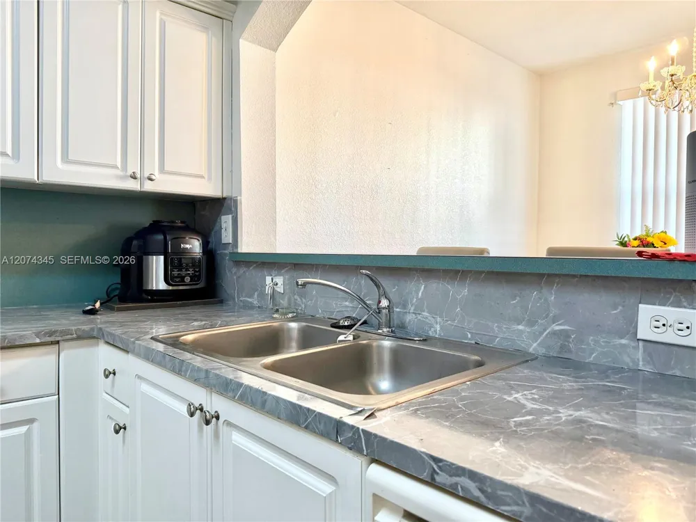 8964 W Flagler St #107 Miami, FL 33174