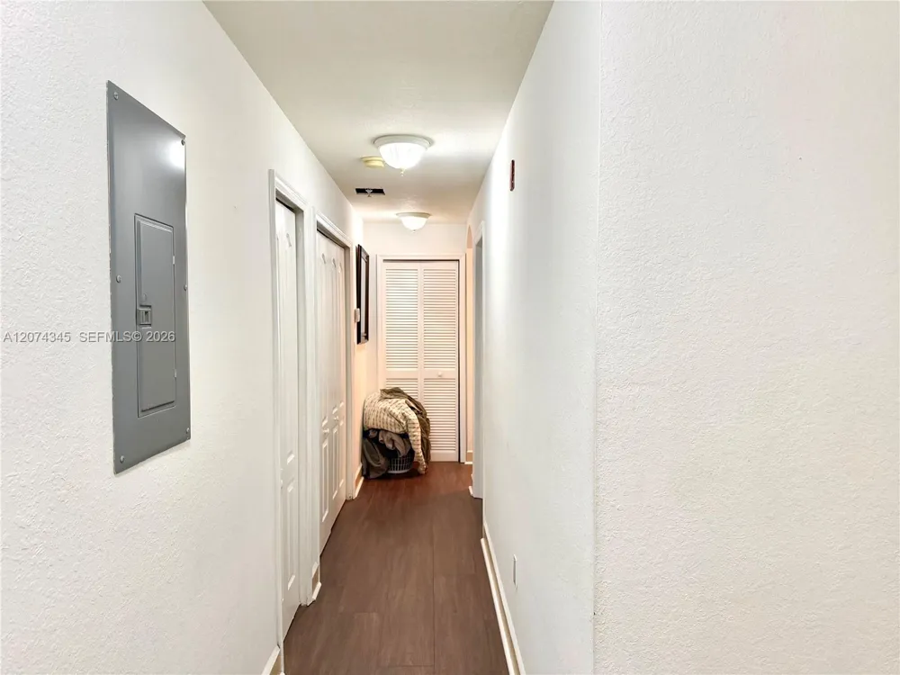 8964 W Flagler St #107 Miami, FL 33174