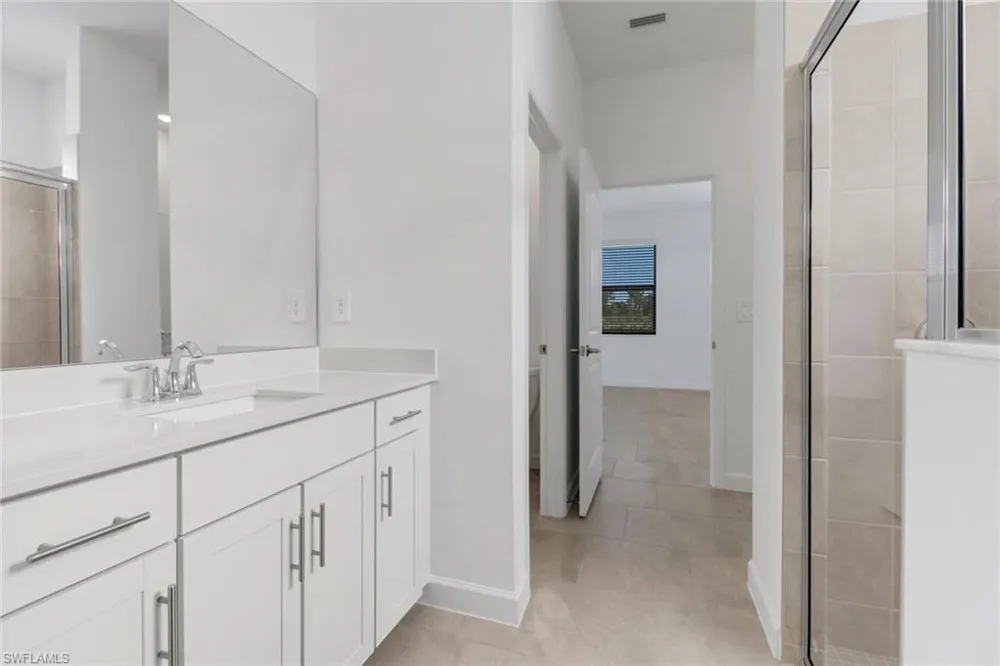 19592 Hinkley Drive Estero, FL 33928