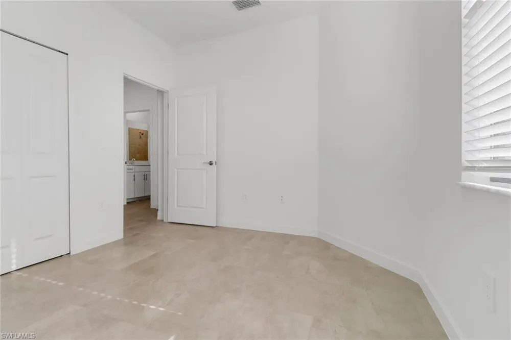 19592 Hinkley Drive Estero, FL 33928
