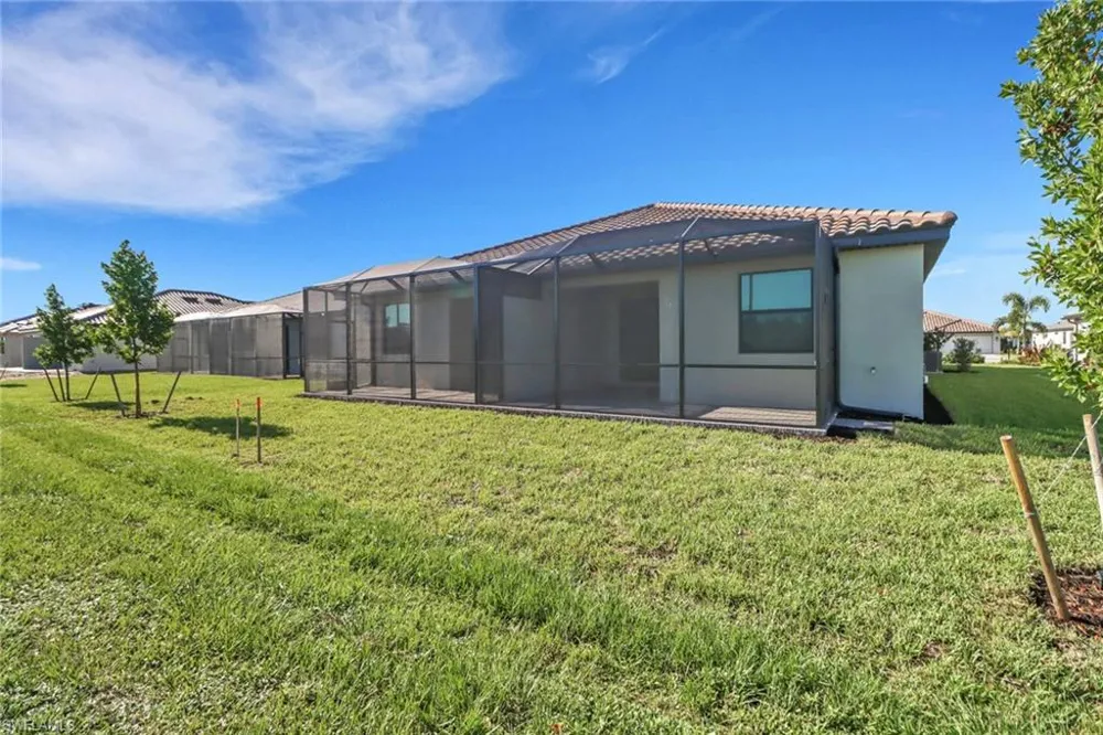 19592 Hinkley Drive Estero, FL 33928